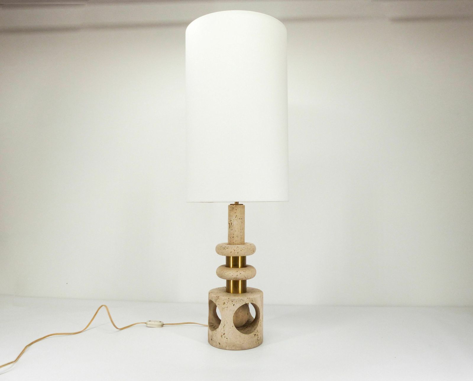 Lamp In Travertine Attributed To Giuliano Cesari Or Fratelli Mannelli 1970 photo furniture