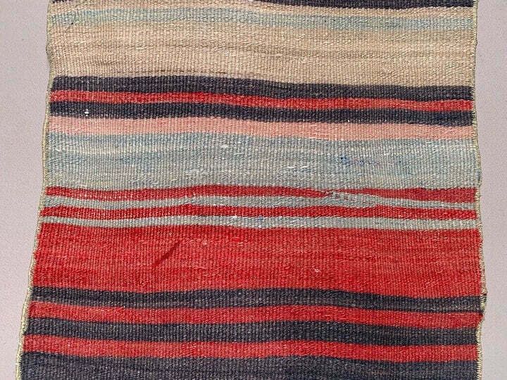 Old Turkish Narrow Kilim Runner 140x41 Cm Shabby Chic, Vintage Kelim photo Textiles