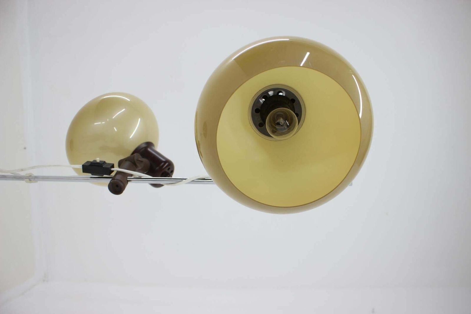 photo vintage 1970s Floor Lamp With Plastic Lamp Shades, Hungary