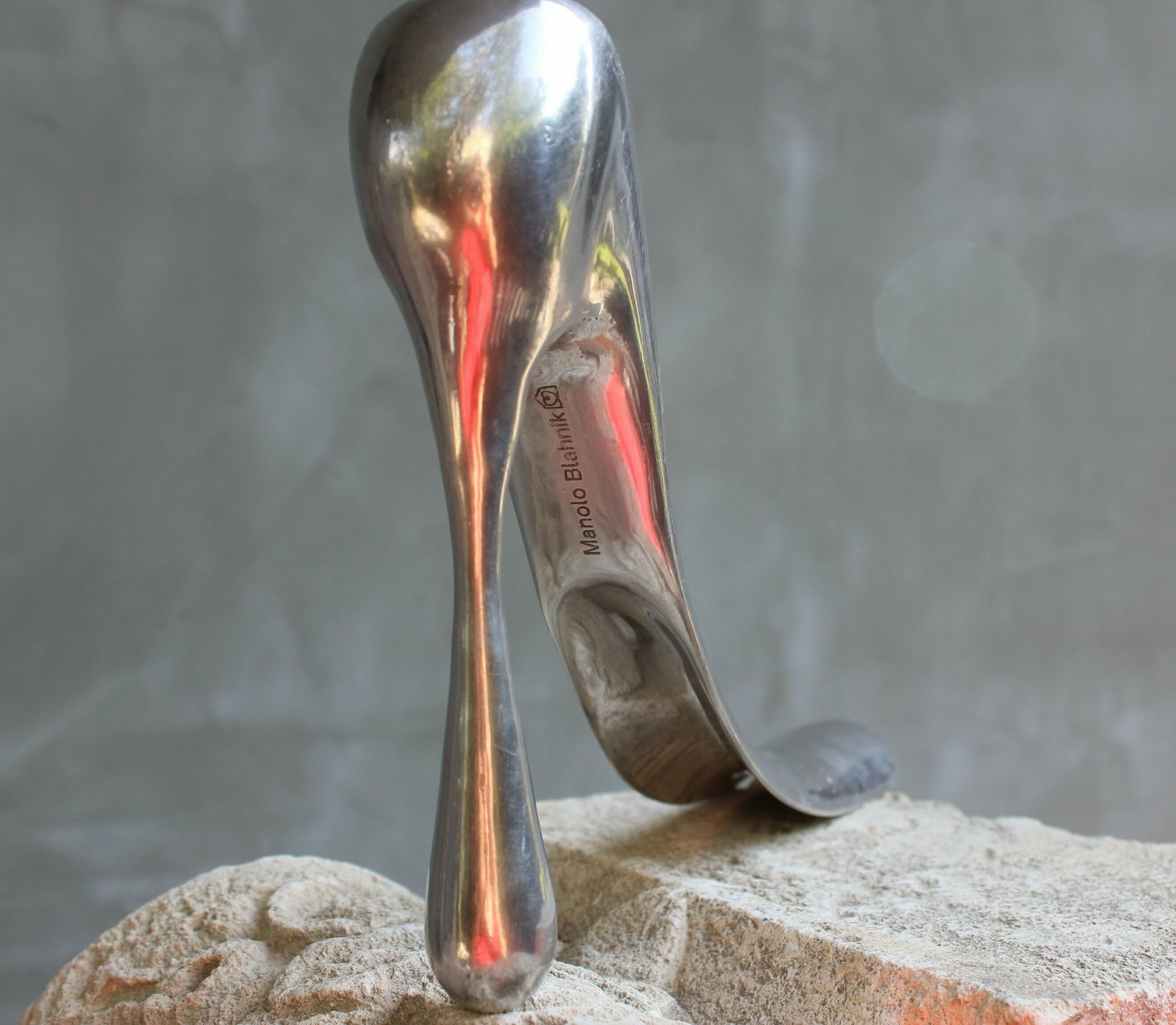 Iconic Manolo Blahnik Shoehorn Cast Aluminum Design Shoehorn Habitat Collectors Or Love Blahnik Shoes Gift, Shoe Store Window Decoration