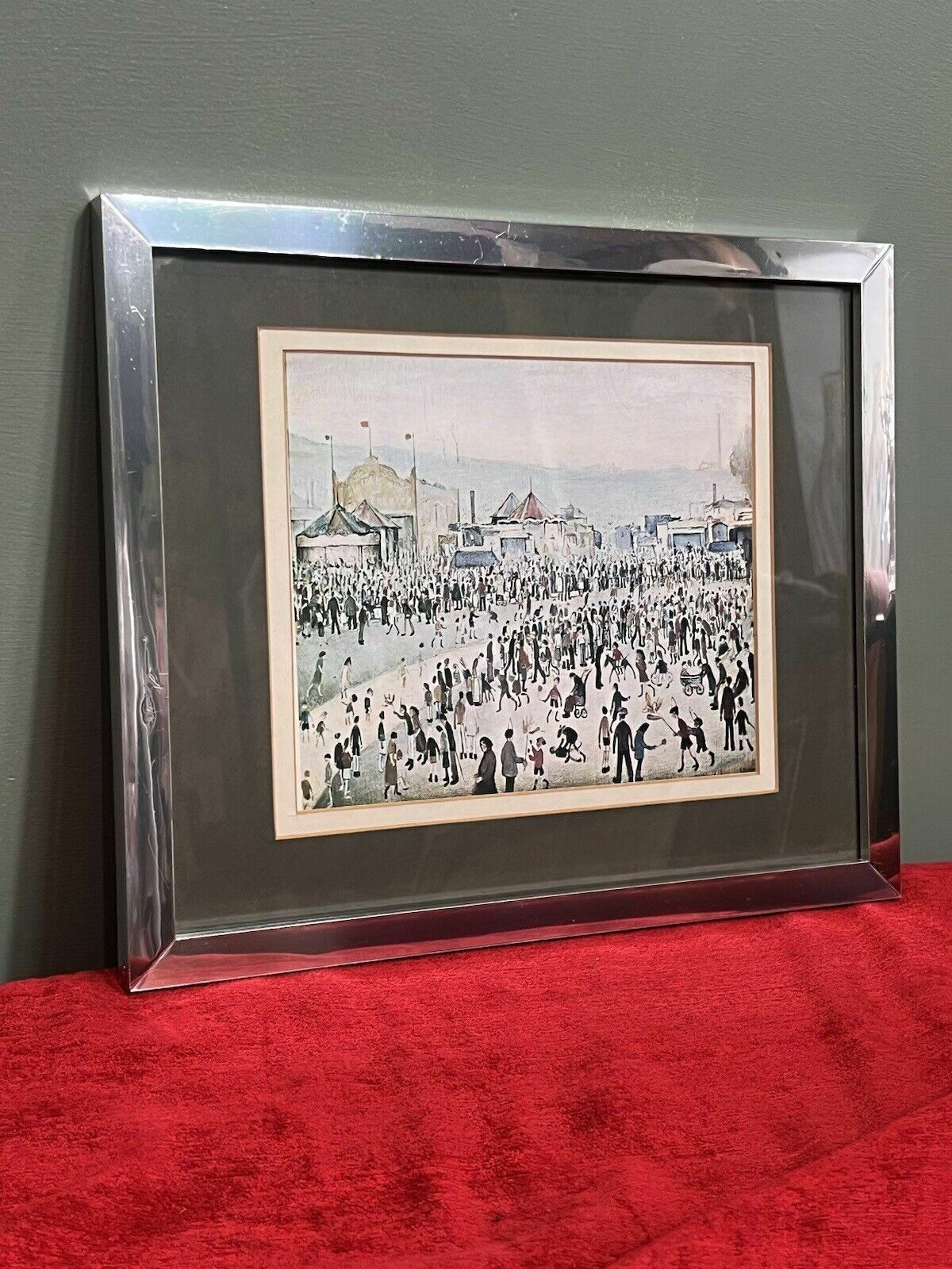 photo furniture Laurence Stephen Lowry 'The Fairground 1949'' Framed Lithograph Print