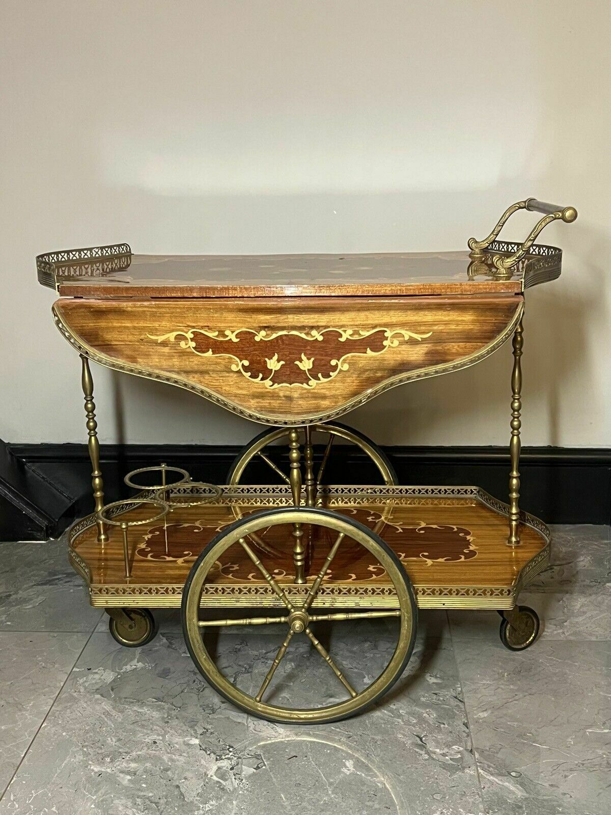 photo vinterior Italian Mid Century Marquetry Double Serpentine Barwagon