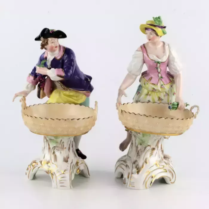 A Pair Of Kpm Porcelain Candy Bowls. "Winegrower And Gardener". photo Home Decor