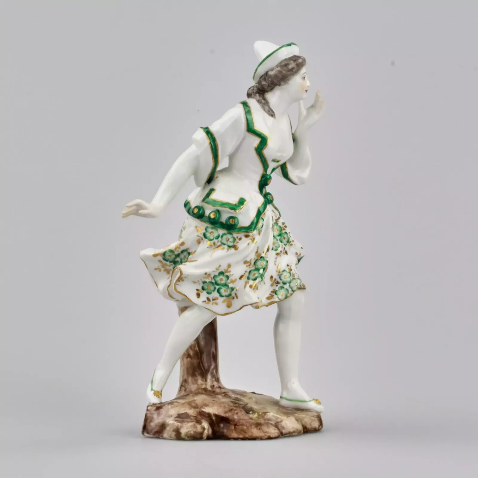 Porcelain Figurine "Lady In Green". France. 19th Century. photo furniture