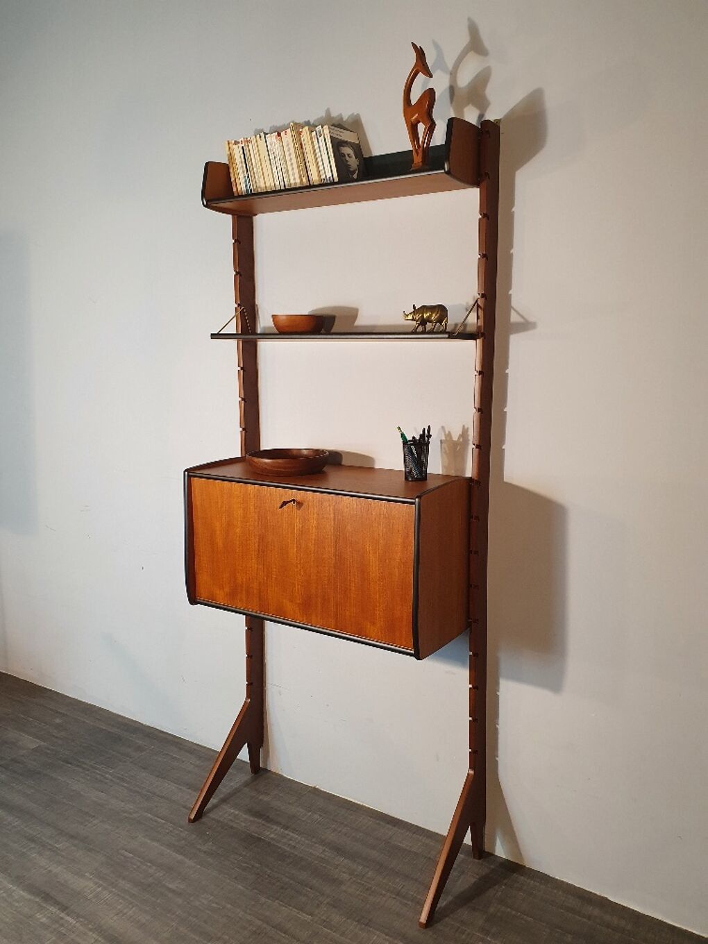photo vinterior Norwegian Secretary Desk In Teak Model Ergo 1960s