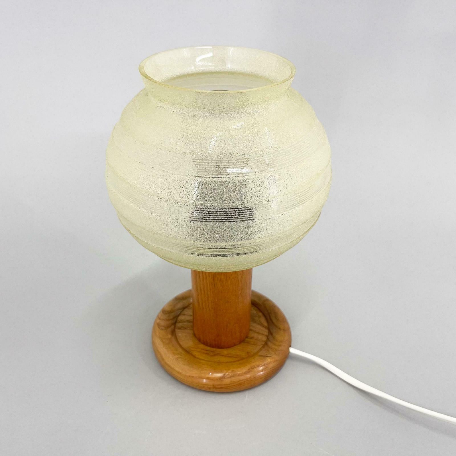 Mid Century Wood & Glass Table Lamp, 1970s Us$244.94 photo Lighting
