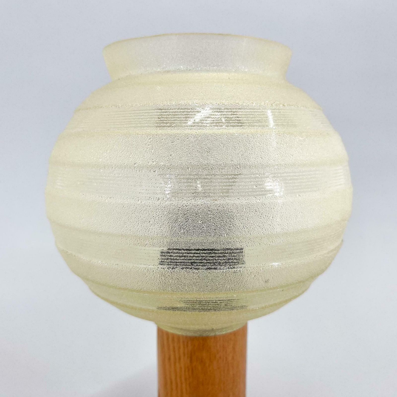 Mid Century Wood & Glass Table Lamp, 1970s Us$244.94 photo 221.0