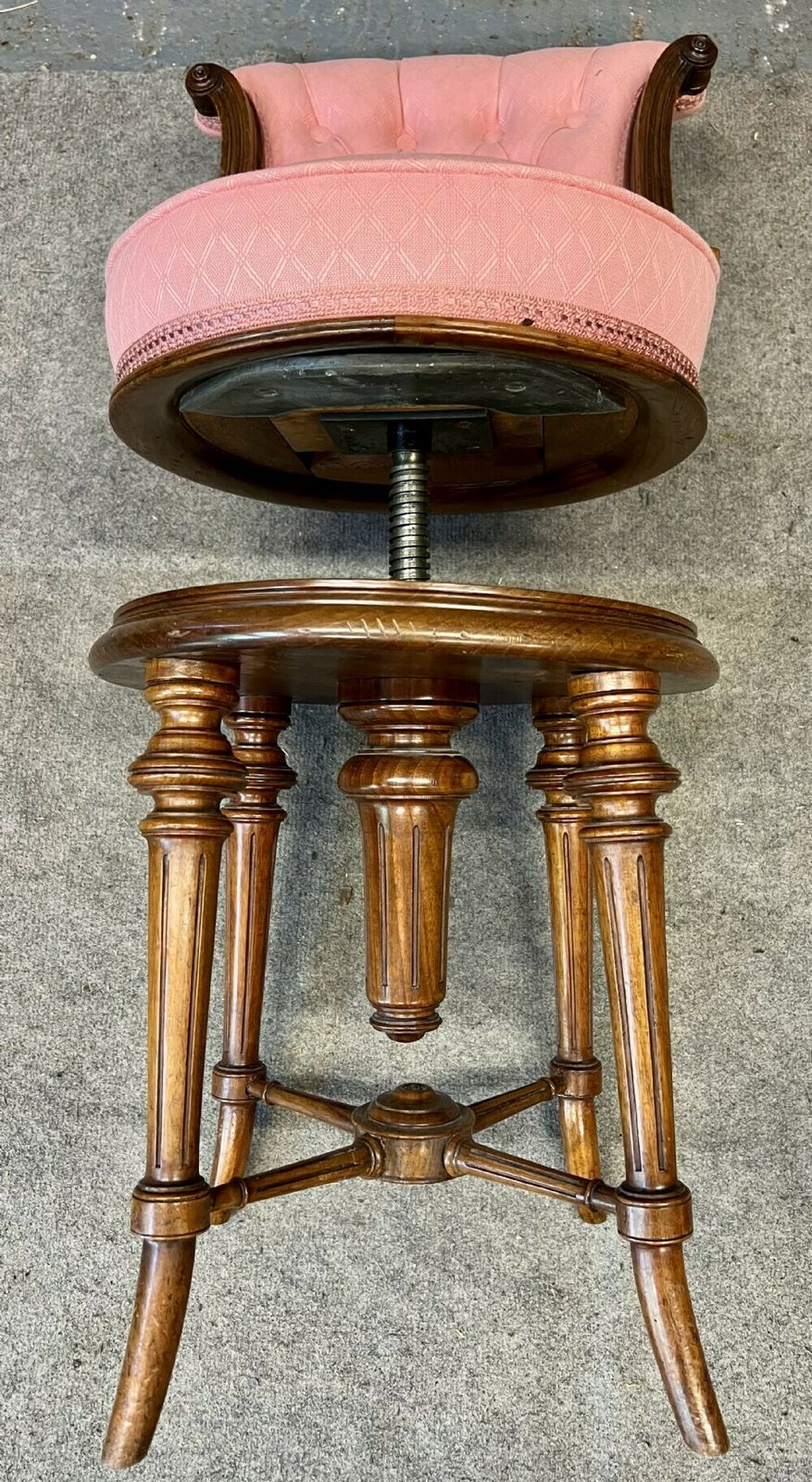 Late Victorian Walnut Revolving Music Chair / Stoo photo vinterior