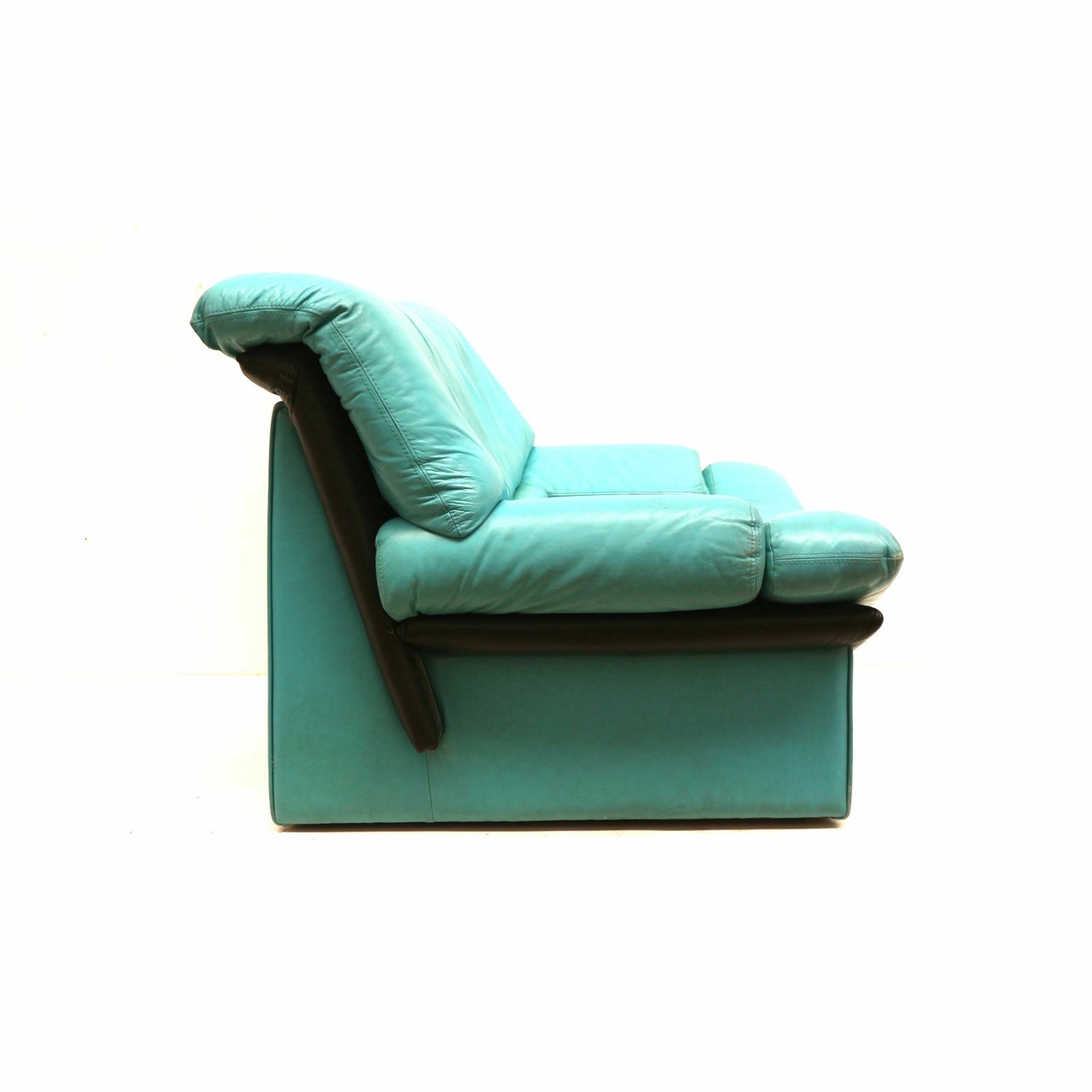 Leather Ambassador Armchair By Nicoletti Salotti For Avanti From The 1980s photo Furniture