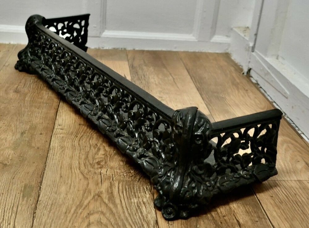 Art Nouveau Cast Iron Colebrookdale Style Fender Or Dog Grate photo Home Fixtures