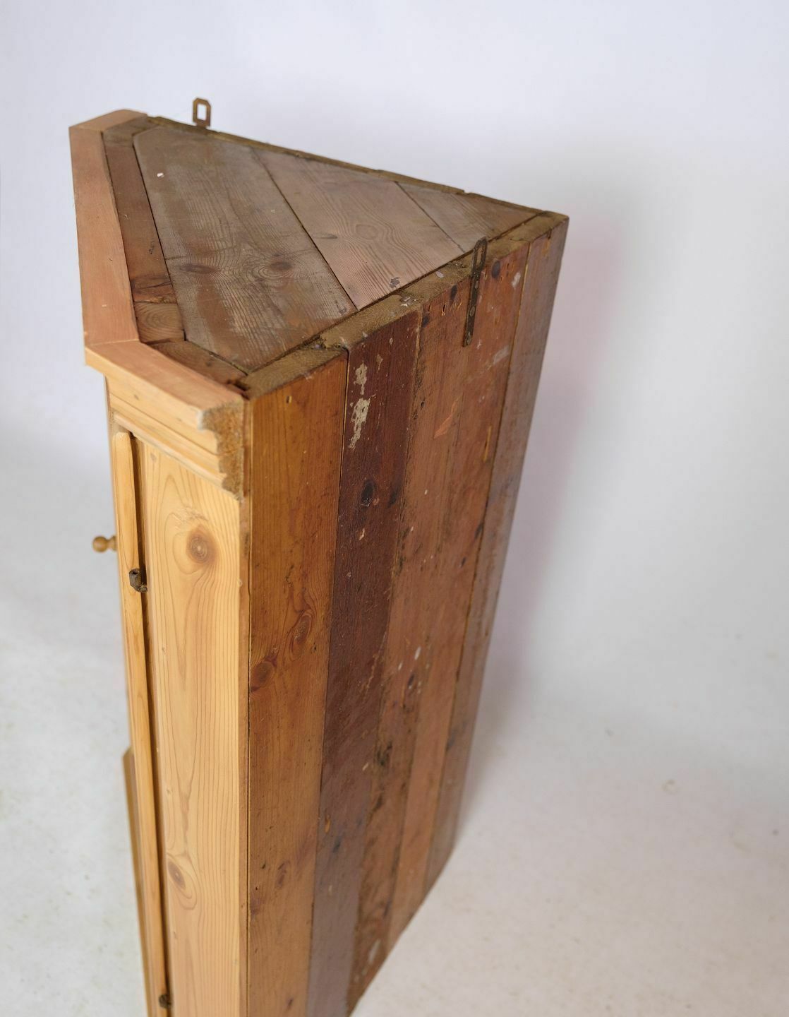 Haning Corner Cabinet In Pine From 1890s photo vinterior