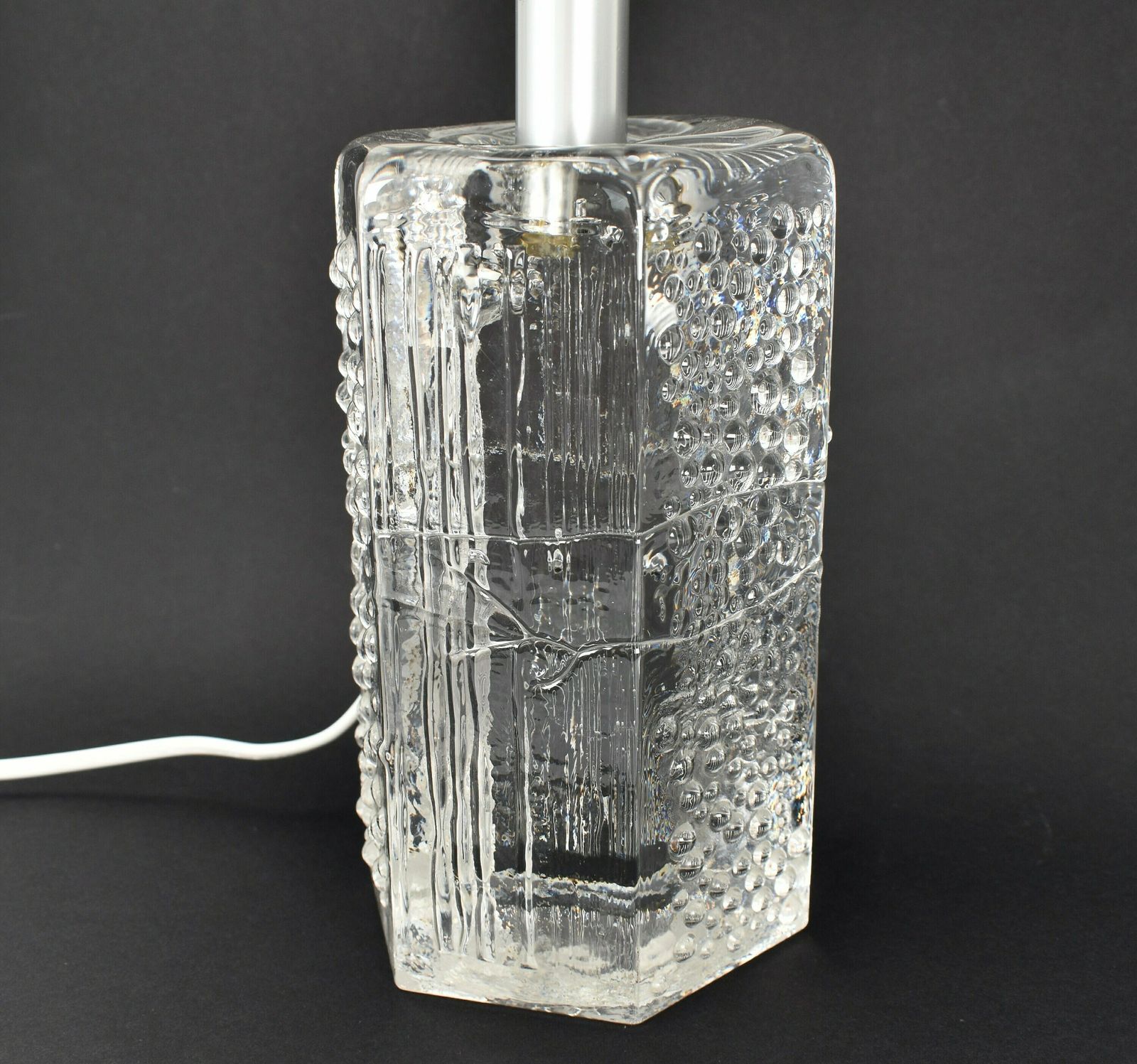 photo for sale Mid Century Massief Kristallen Tafellamp Van Willem Heesen Voor Royal Leerdam | Accentlamp Ijsglas | Modernistisch Vintage
