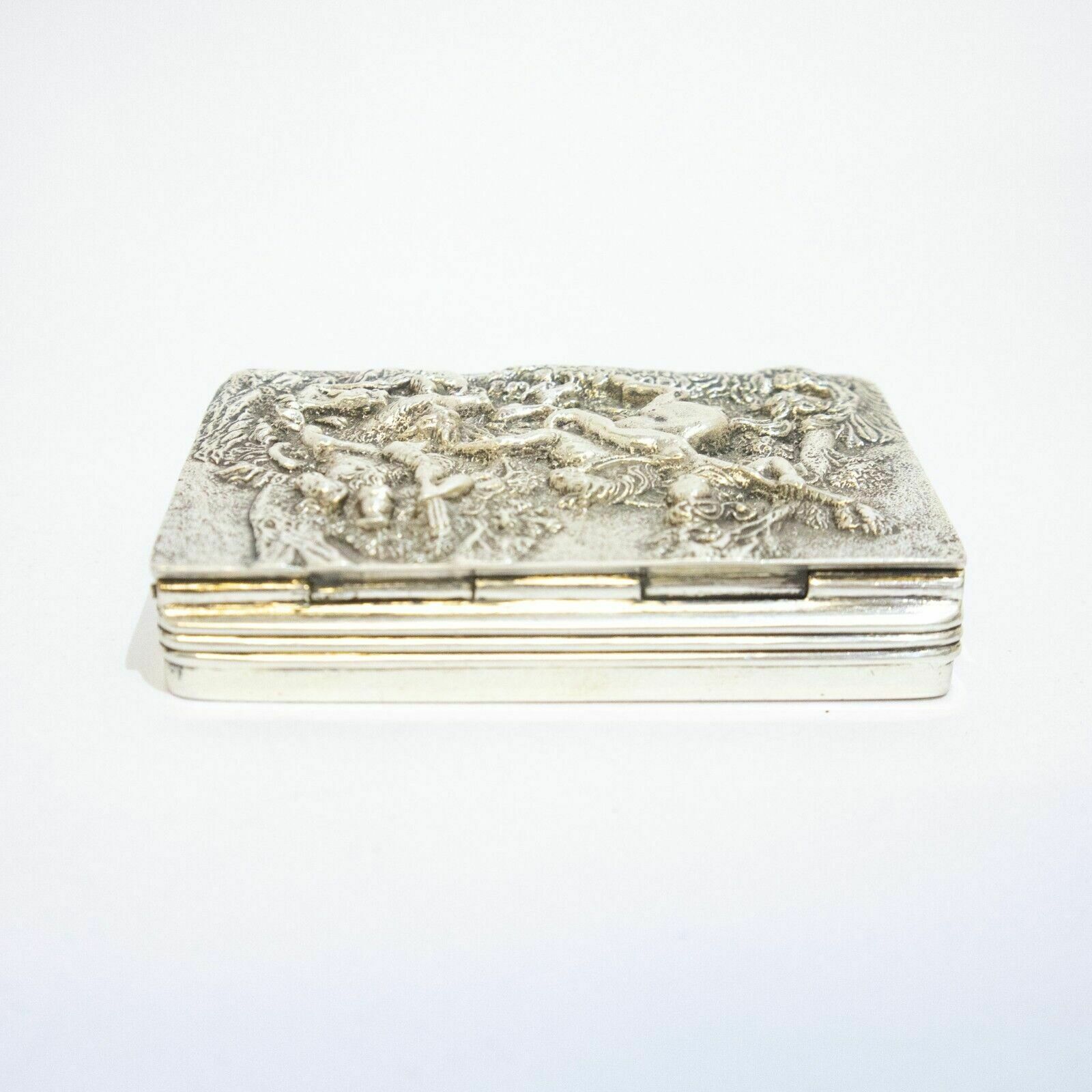 Unusual Snuff Box With Hunting Scene photo 455.0