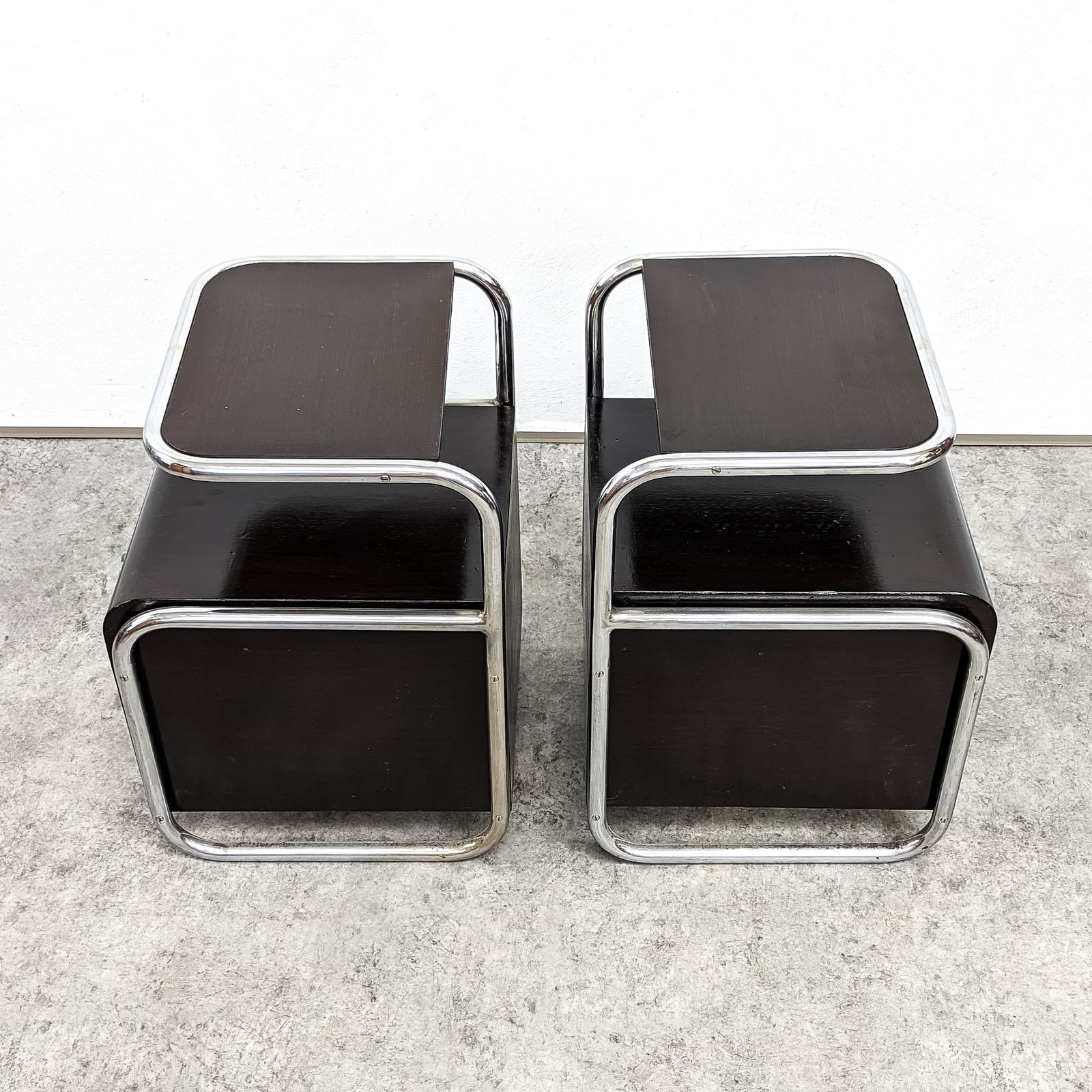 Unique Bauhaus Tubular Steel Night Stands By Hynek Gottwald photo 2200.0