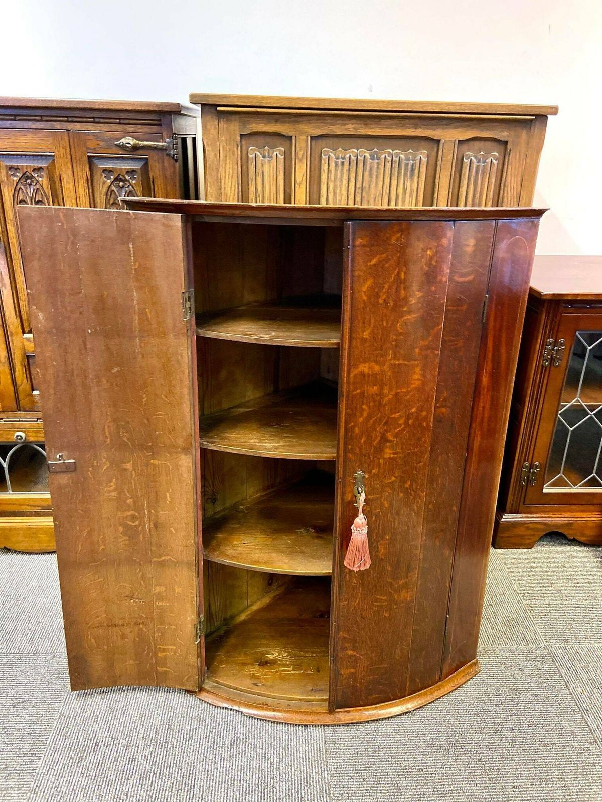 Antique Georgian Bow Front Corner Cupboard / Made In England C1780 photo vinterior