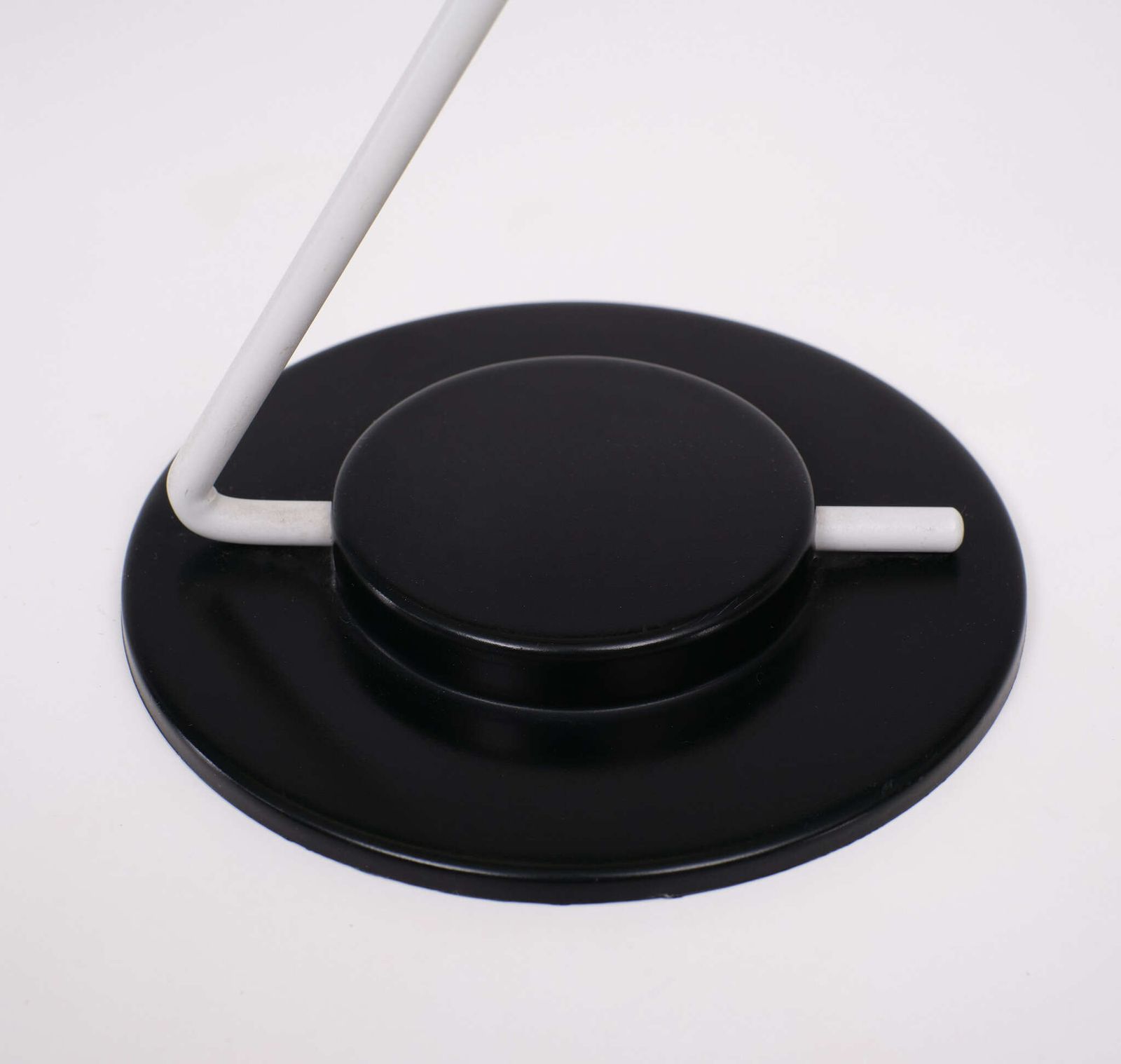 Nicolai Canetti Artec, Klok Jaren 1980 photo 558.0