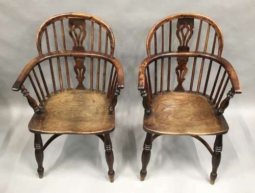 Good C19th Pair Of Burr Yew And Elm Windsor Armchairs photo for sale
