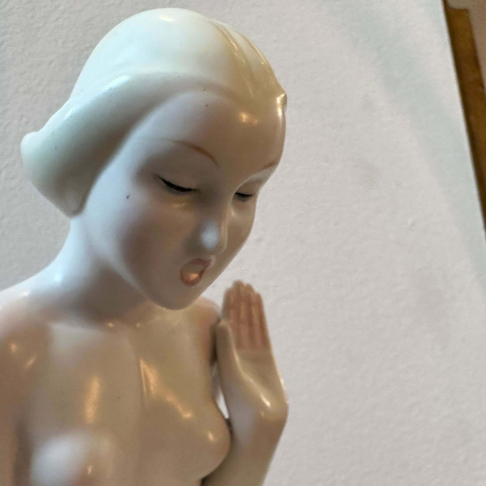1940s Art Deco Porcelain Figure Of A Woman On A Flower By Giovanni Ronzan photo 1750.0