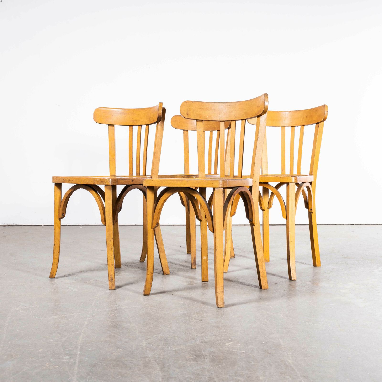 1950’s Baumann Bentwood Tri Back Dining Chair – Honey – Set Of Four photo 696.0
