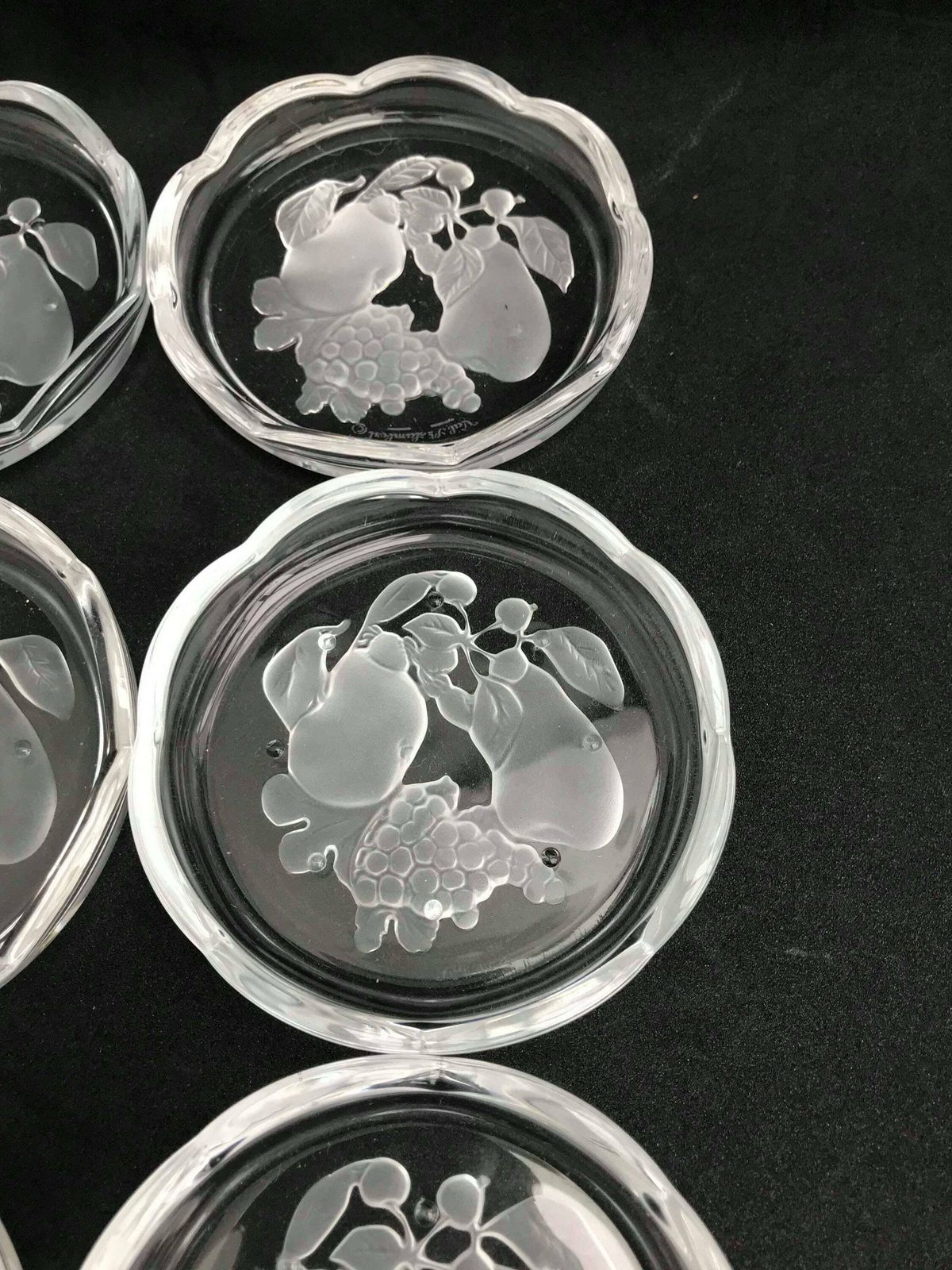 Set Of 6 Crystal Coasters From Val Saint Lambert Made In Belgium, Intaglio Crystal Fruits Crystal Cut, Crystal Relief, Bar Accessories photo vintage