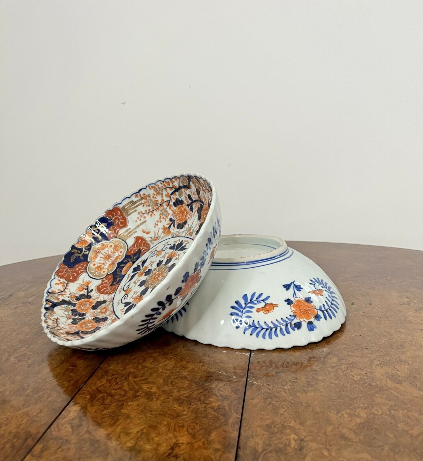 Outstanding Quality Pair Of Antique Japanese Imari Large Scalloped Edge Bowls photo for sale