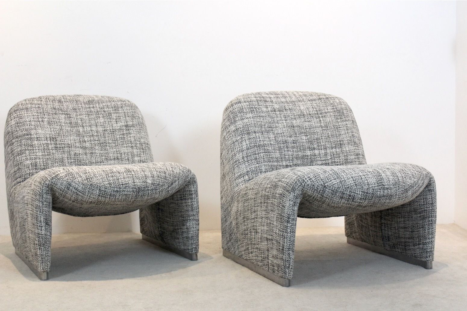Pair Of Artifort Alky Chairs By Giancarlo Piretti