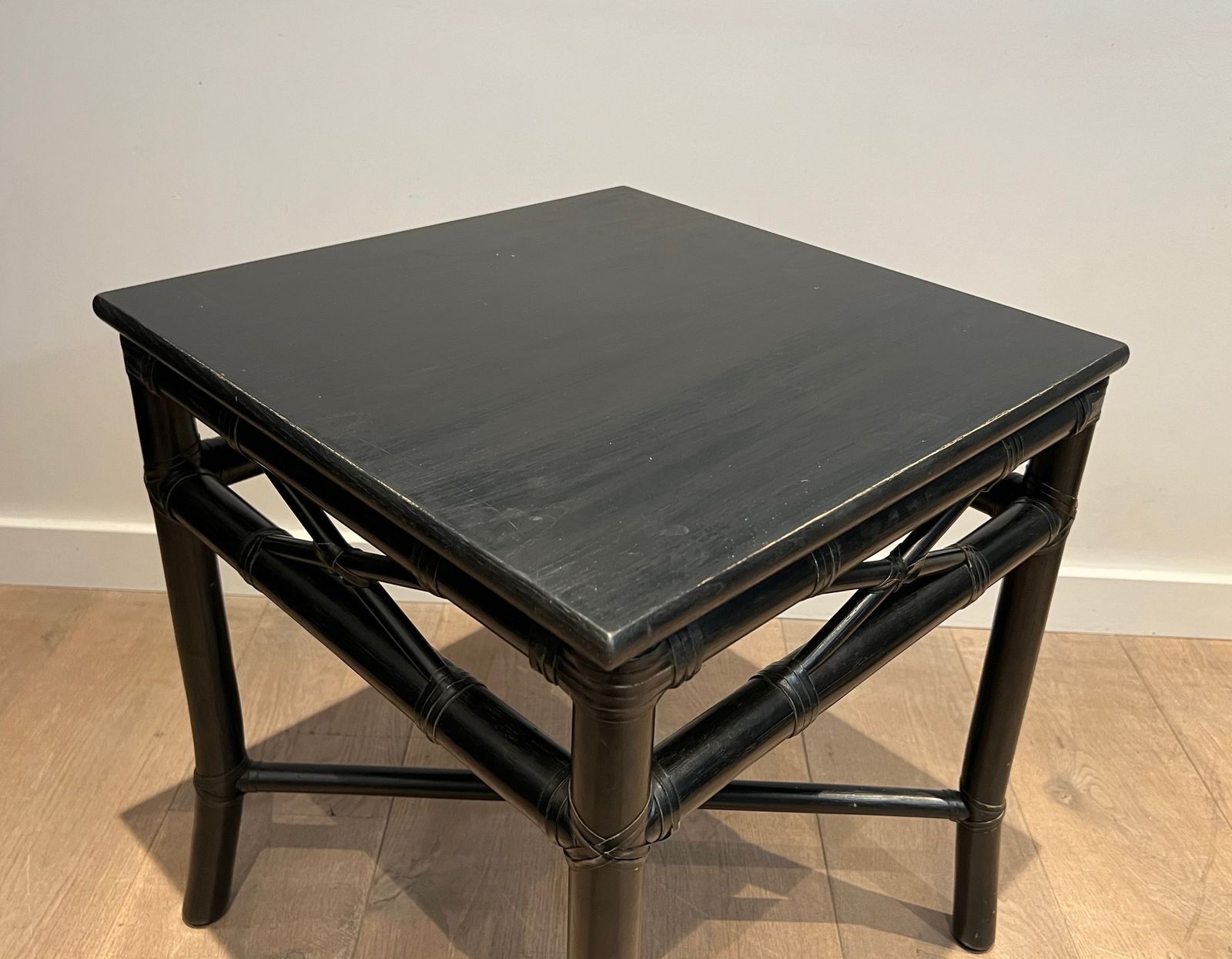 photo vintage Pair Of Black Lacquered Faux Bamboo Side Tables