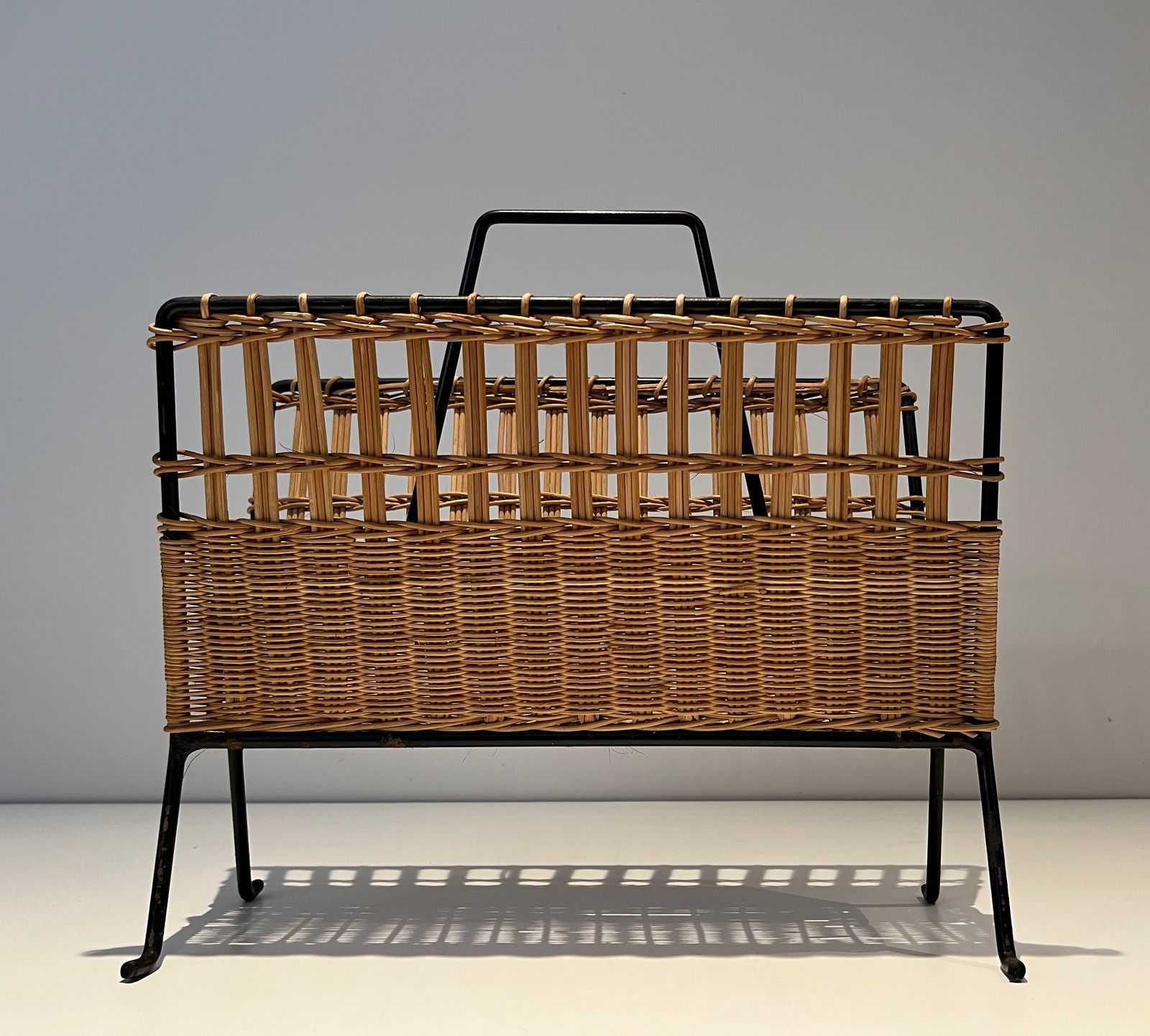 Pair Of Magazine Racks In Black Lacquered Metal And Rattan photo vintage