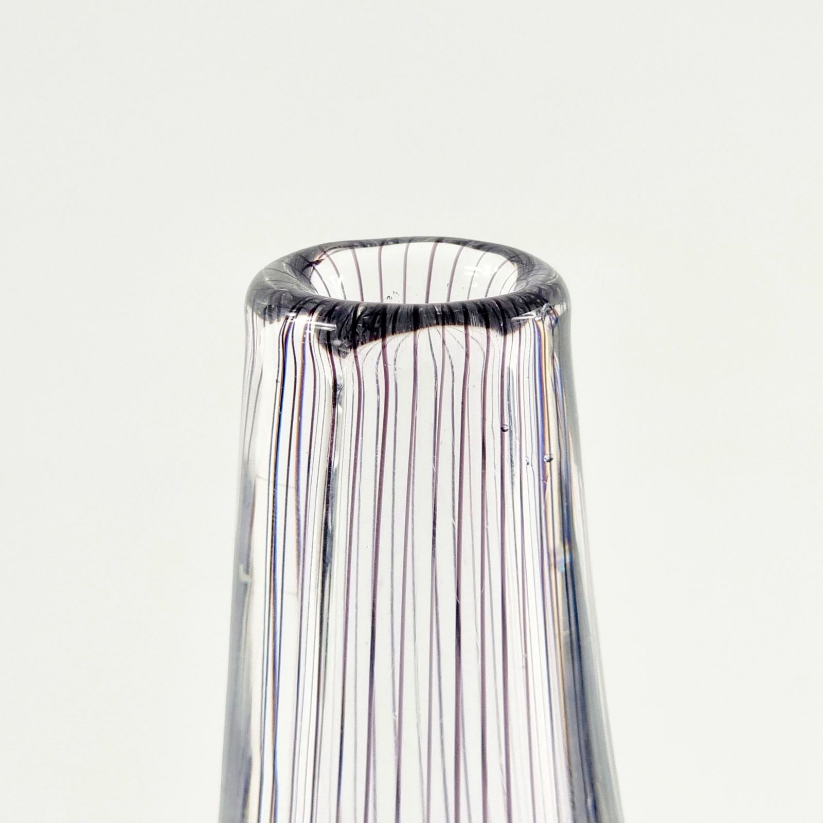 Large Mid Century Scandinavian Striped Glass Vase By Vicke Lindstrand For Kosta, Sweden, 1950s photo vinterior