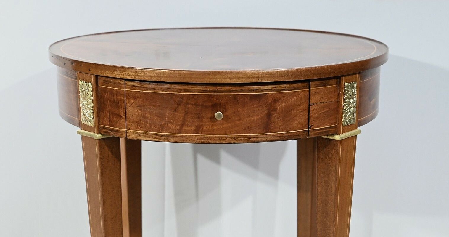 Pedestal Table In Light Mahogany Louis XVI / Directoire – 19th Century photo buy