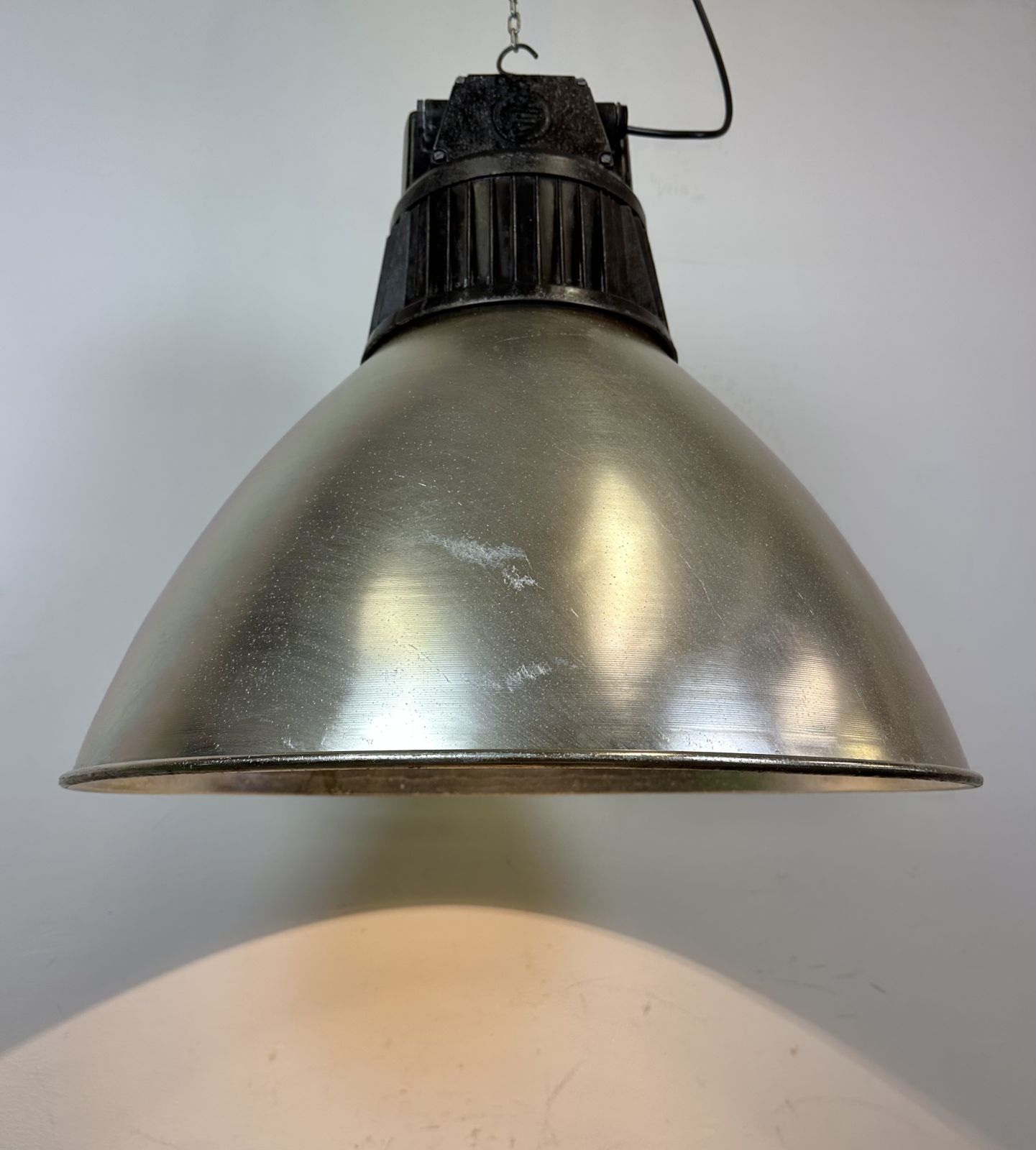 photo furniture Large Industrial Aluminium Pendant Light From Elektrosvit, 1960s, 4x