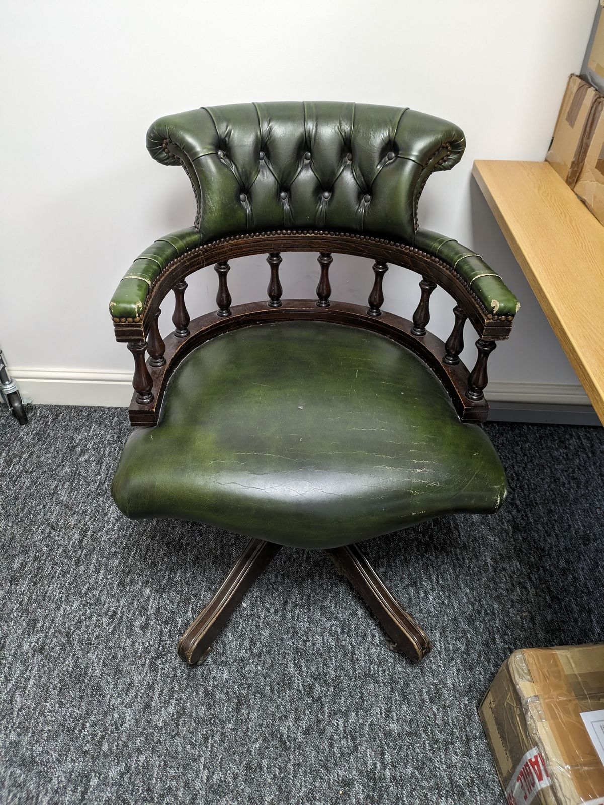 2 X Victorian Green Leather Tub Captain Chairs photo furniture