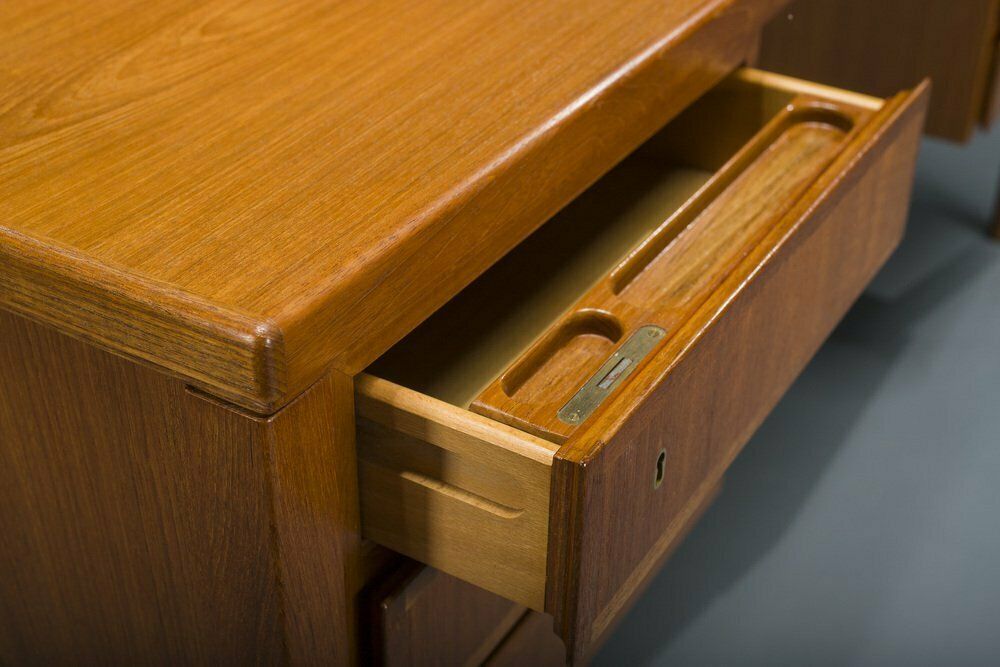 Vintage 77 Executive Desk By Gunni Omann For Omann Jun, 1960s photo buy