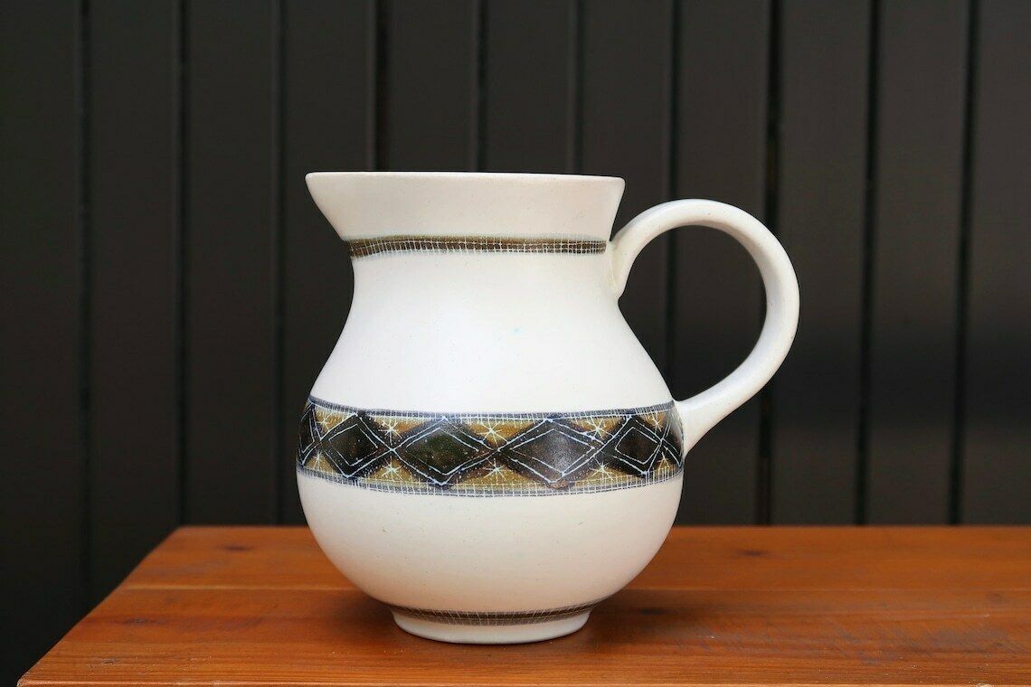 Franse Keramieken Kan Van Dominique Guillot, Vallauris, Ca. Jaren 1950 / Wit Blauw Boho Bohemian Folk Graphic