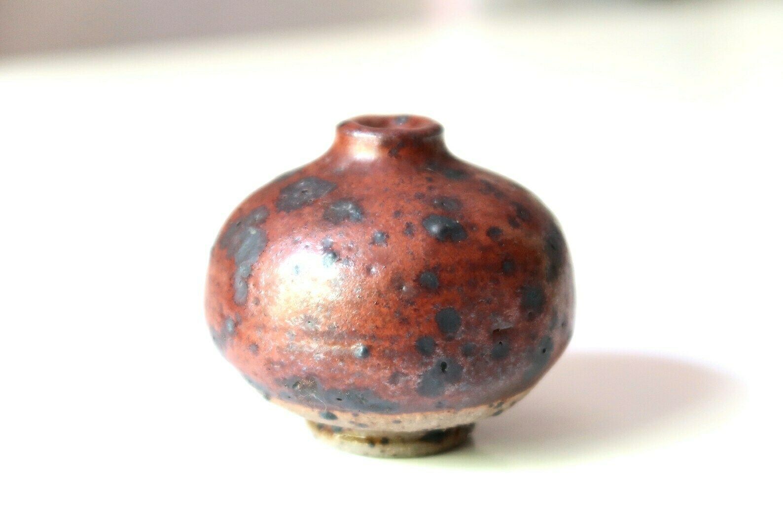 Frans Klein Keramisch Vaasje, Jaren 1970 / Wabi Sabi, La Borne, Steengoed, Boho Chic, Bohemian, Rustiek, Landelijk, Bol, Minimalistisch photo Woonaccessoires
