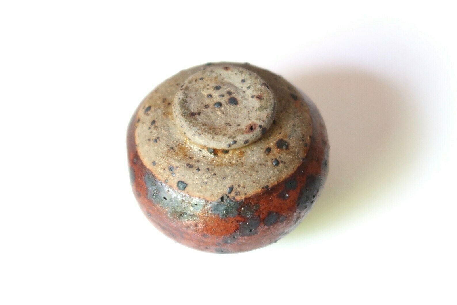 Frans Klein Keramisch Vaasje, Jaren 1970 / Wabi Sabi, La Borne, Steengoed, Boho Chic, Bohemian, Rustiek, Landelijk, Bol, Minimalistisch photo vinterior