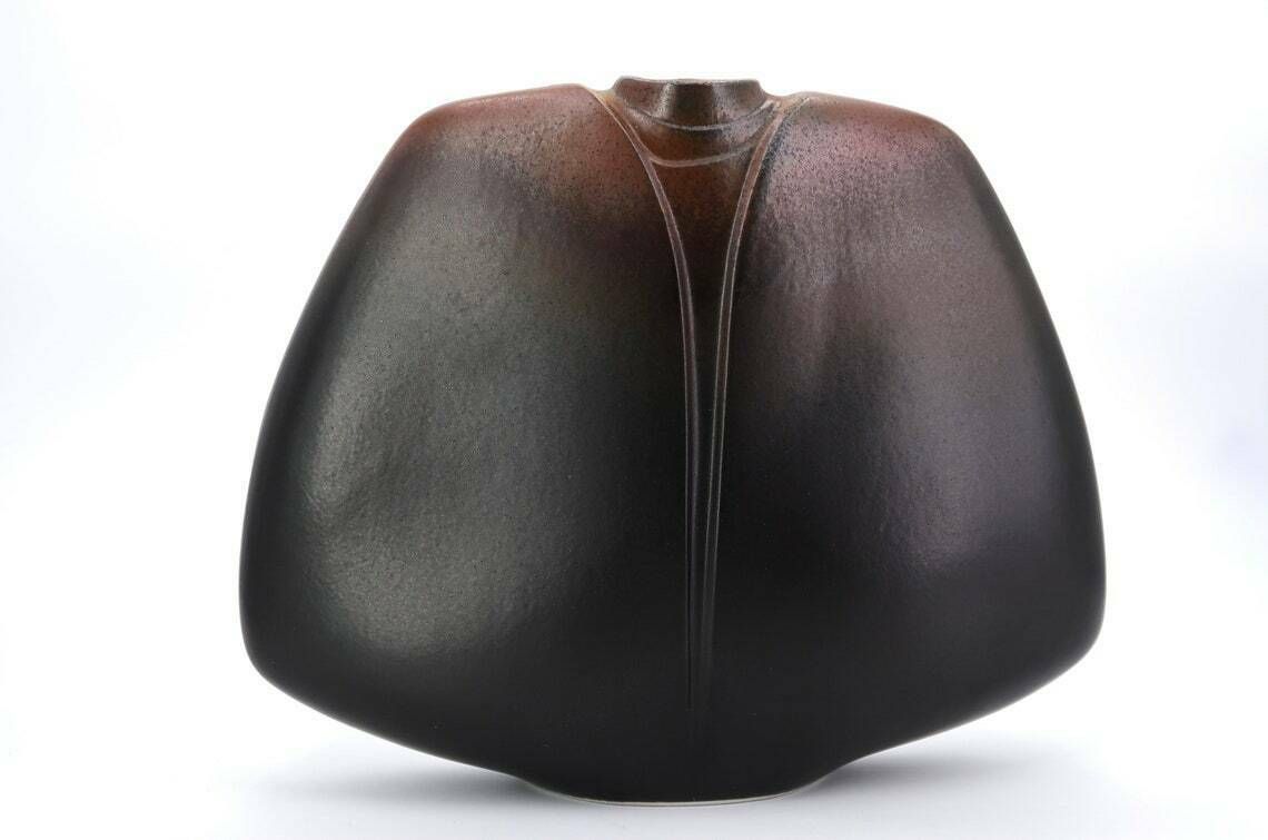 Grand vase en porcelaine noire et brune Virebent, design de Pierre Lebe, fabriqué en France, années 1970