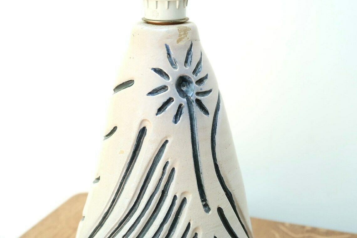 White And Blue Ceramic Table Lamp, Raffia Shade, 1980s / Boho Chic, Folk photo 310.0