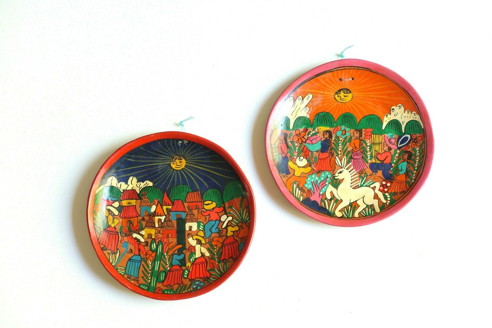 Mexicaans kleurrijk terracotta wandbord, jaren 1970 / Keramiek, Mexico, Oranje, Zuid-Amerika photo Kunst