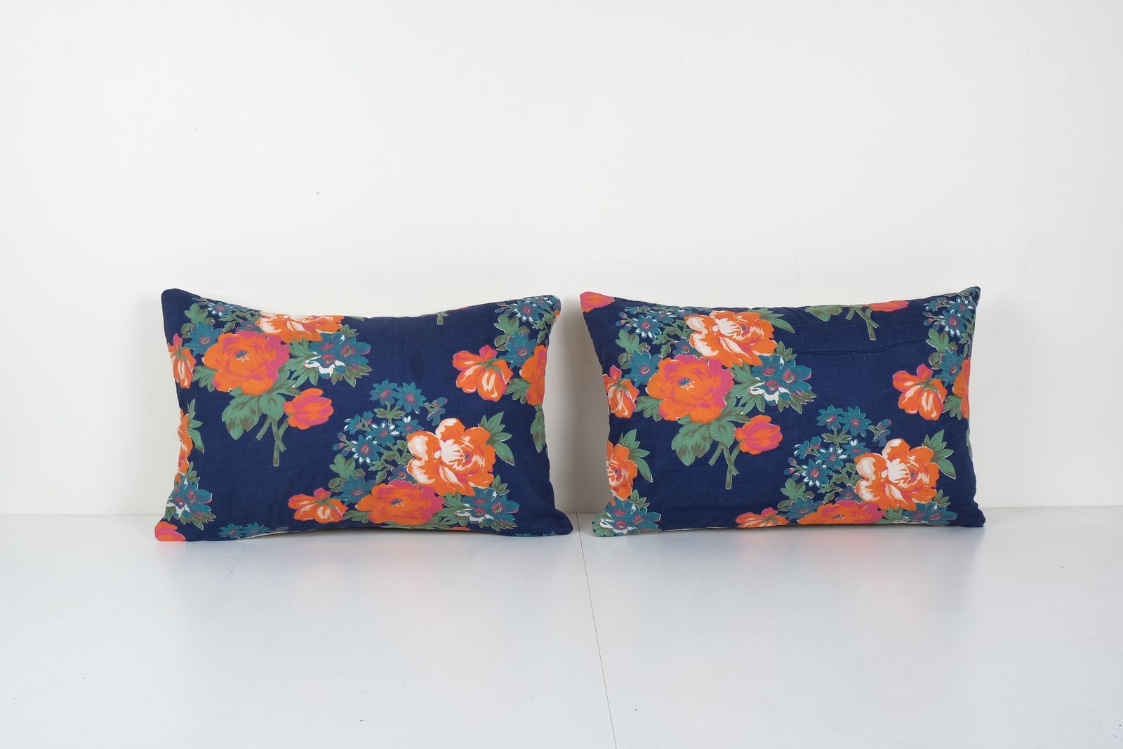 Old Uzbek Trade Cloth Pillow, Vintage Floral Roller Print Bedding Cushion Cover On Cotton 16'' X 24''