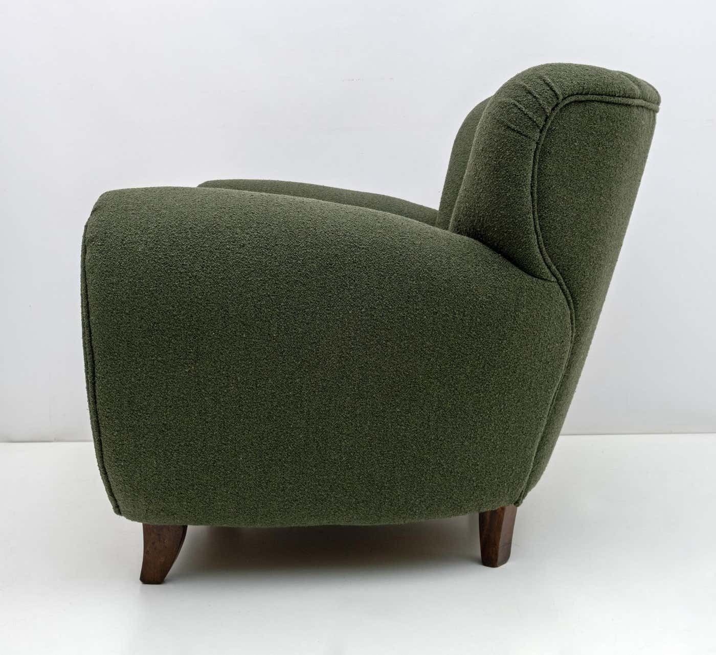 William Ulrich Art Deco Italian Buckle Armchairs, 1940s, Pair photo vinterior