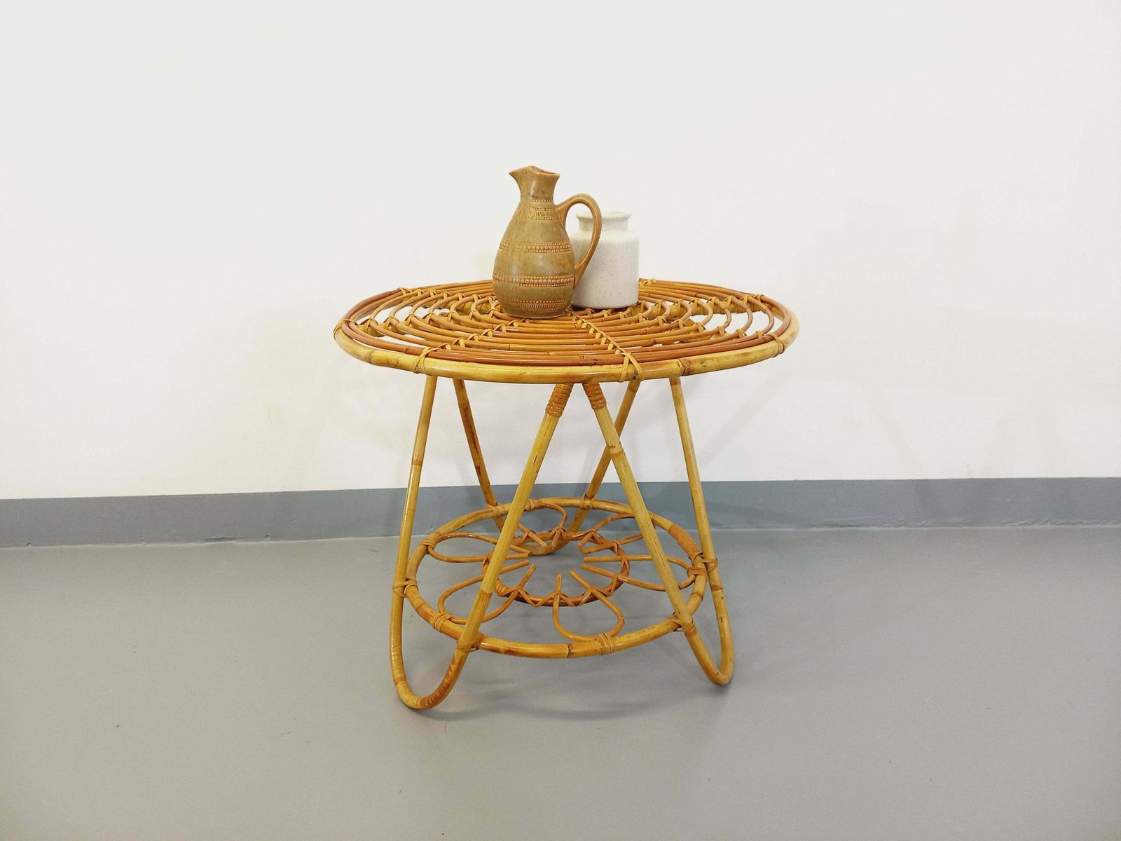 260.0 Ronde Rotan Salontafel, jaren 1960 photo