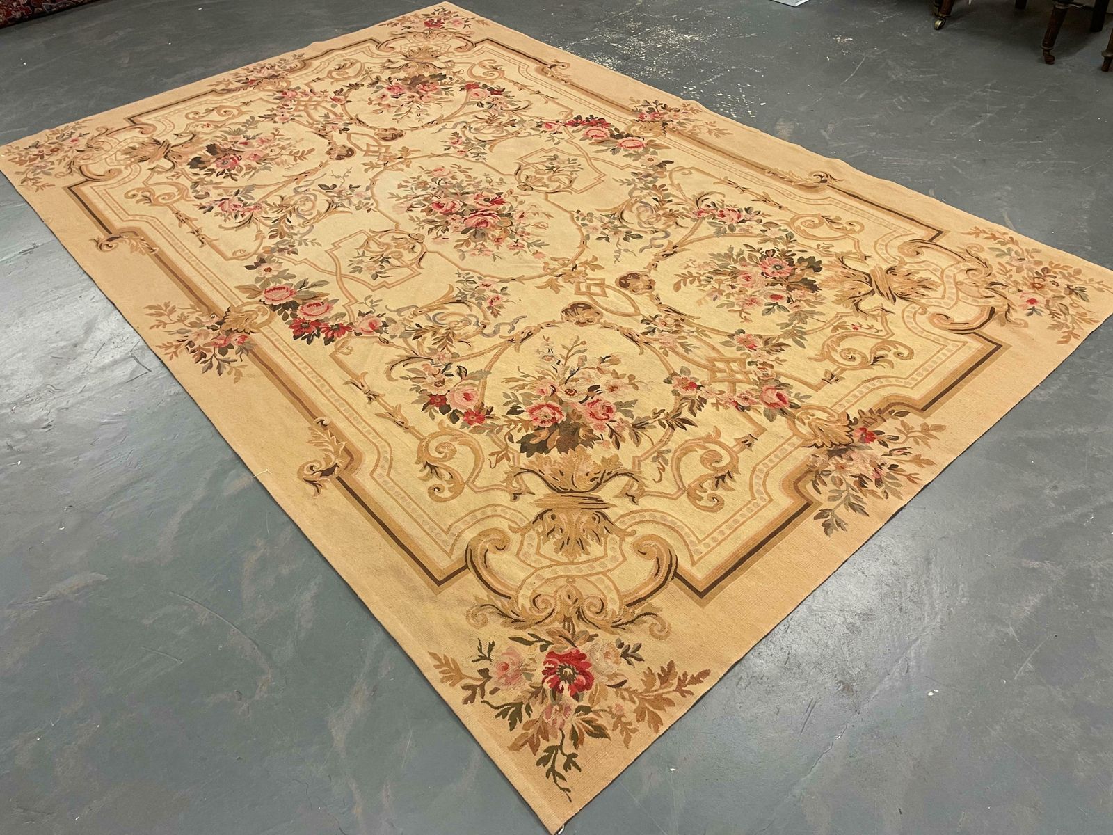 Traditional Aubusson Rug Cream Handwoven Carpet Wool Needlepoint Livingroom Rug photo vintage
