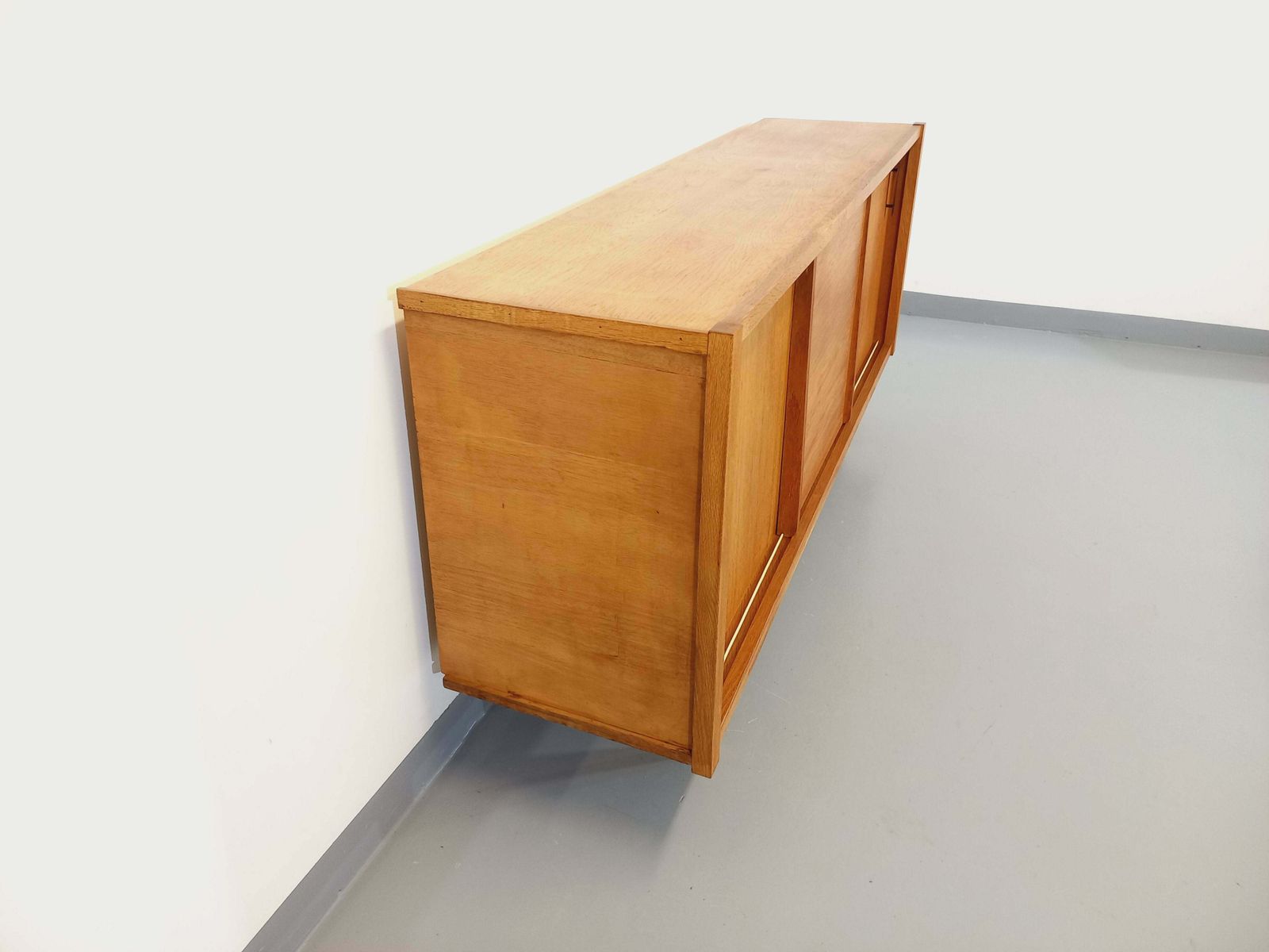 Eiken dressoir, jaren 1960, modernistisch photo 1932.0