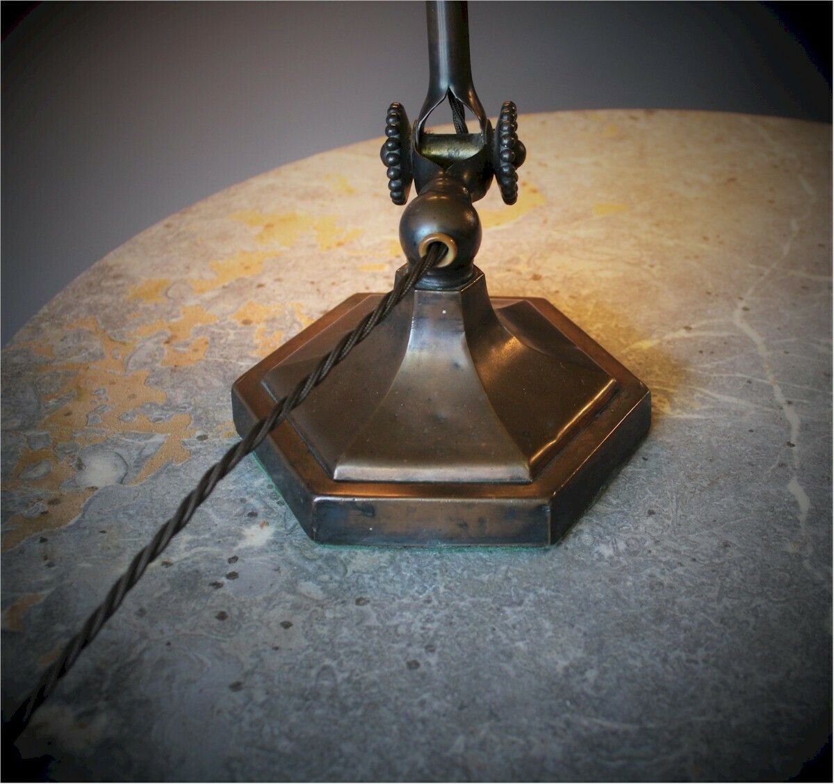 Dugdill Daisy Cog Table Lamp In Copper photo 900.0