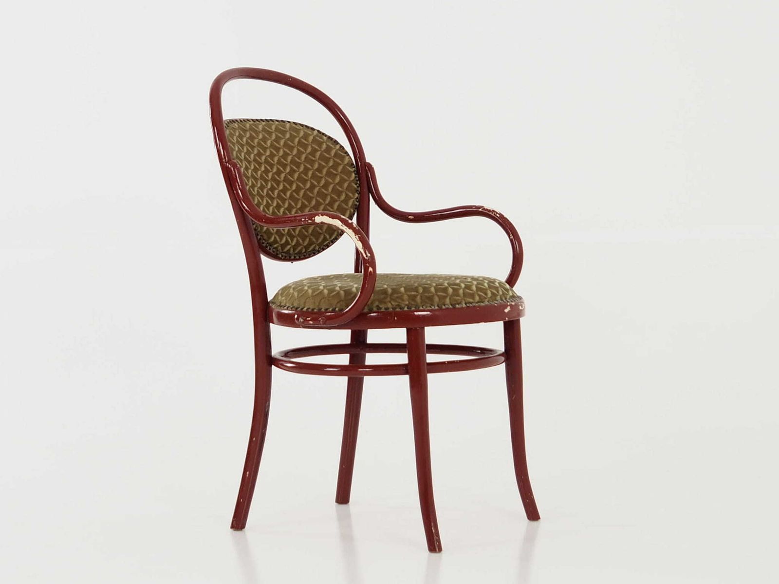photo furniture Beech Chair, German Design, 19th Century, Designer: Michael Thonet, Production: Austria