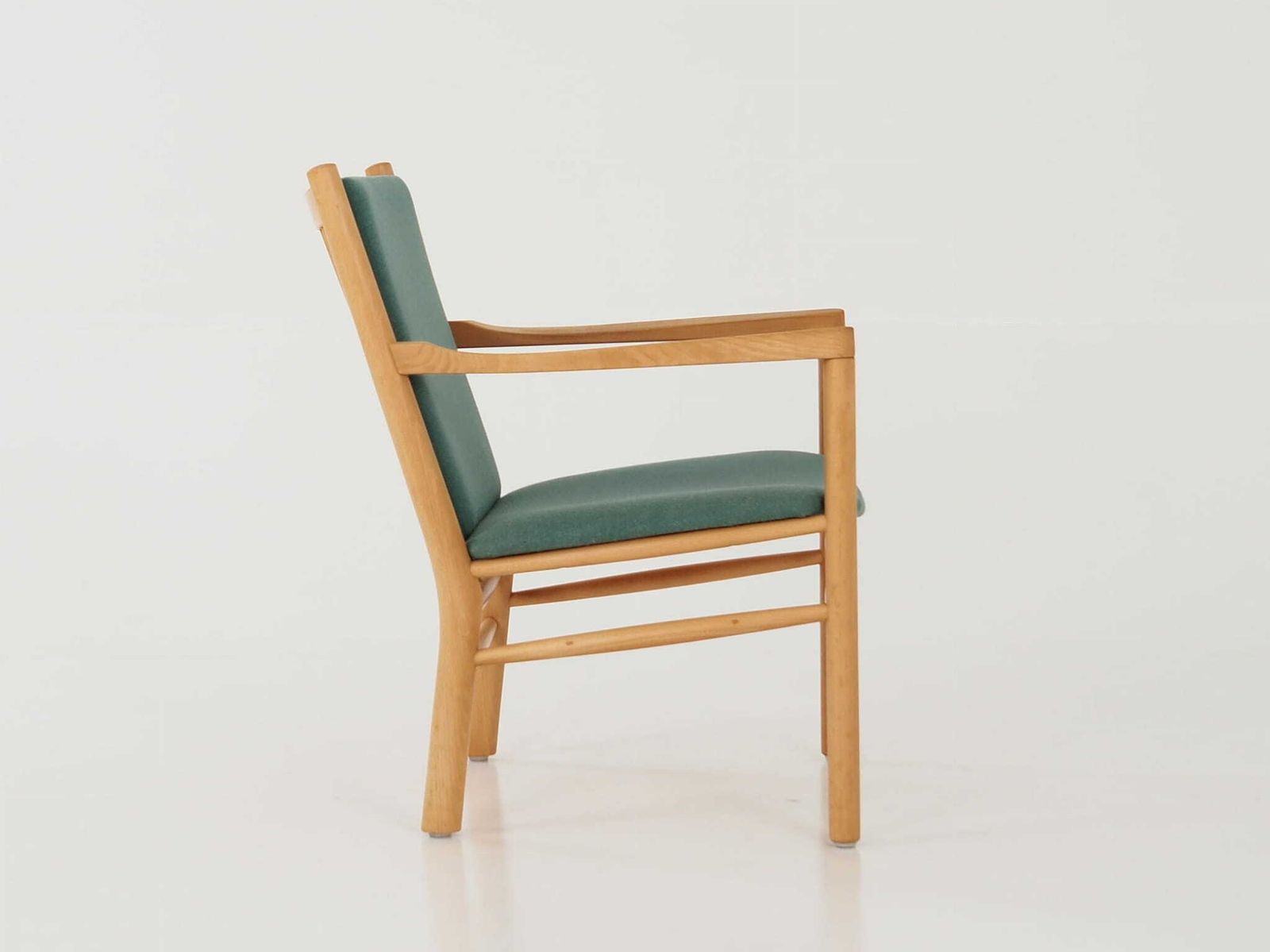 Beech Armchair, Danish Design, 1970s, Designer: Erik Ole Jørgensen, Manufacture: Tarm Stole & Møbelfabrik photo vintage
