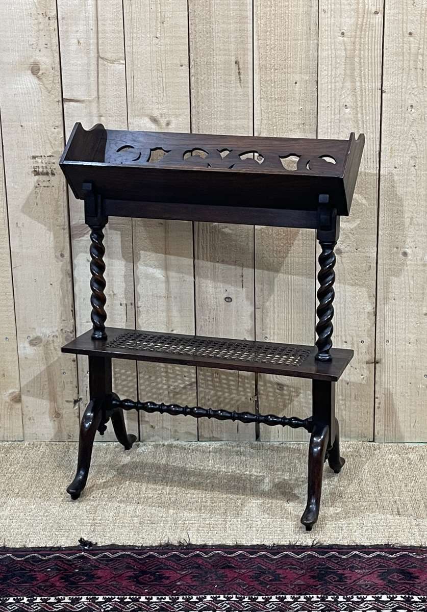 580.0 Early 20th Century English Oak Music Stand photo