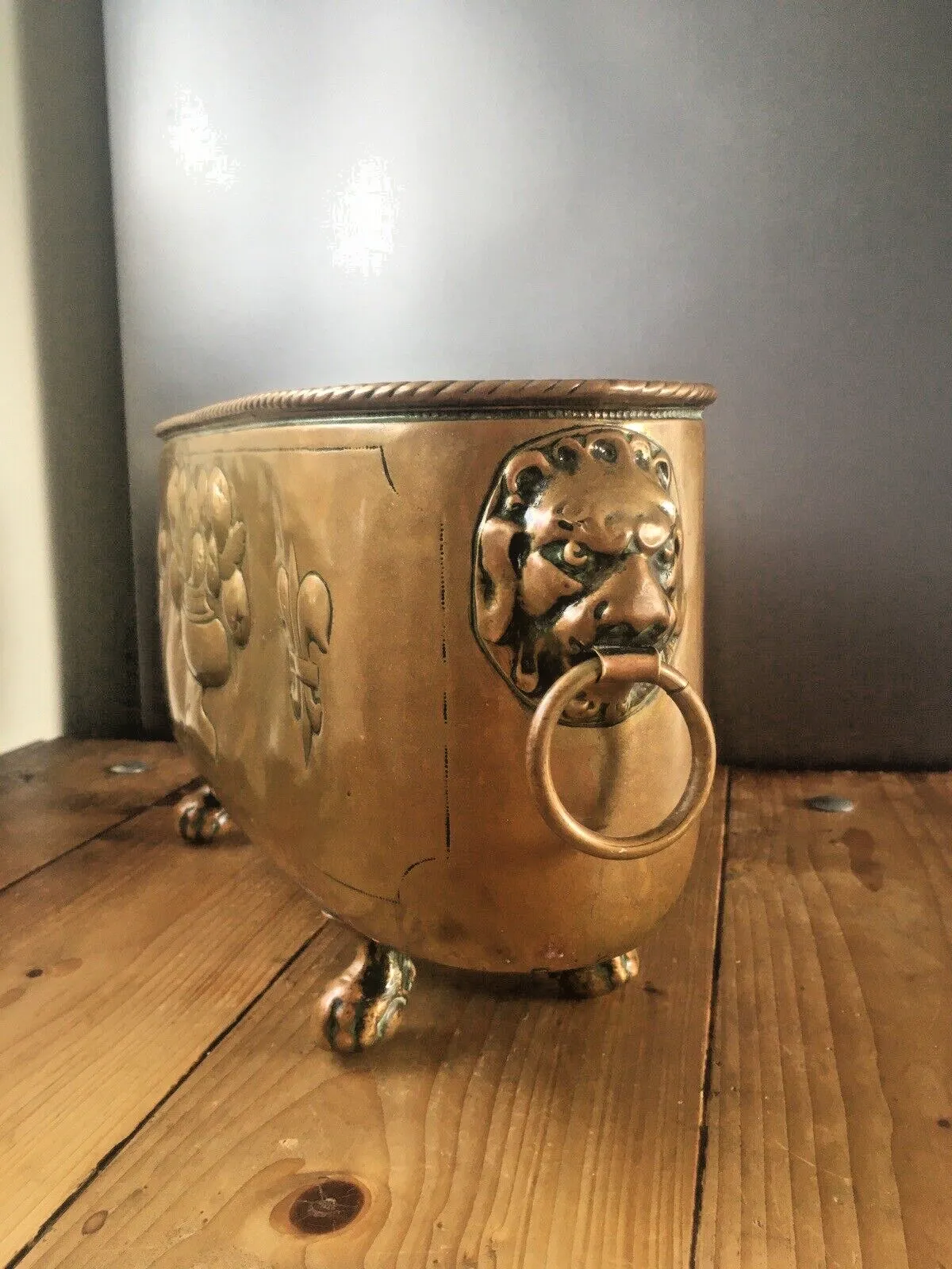 photo furniture Antique French Armorial Brass Planter Plant Pot Lion Head Mask Handles Claw Ball