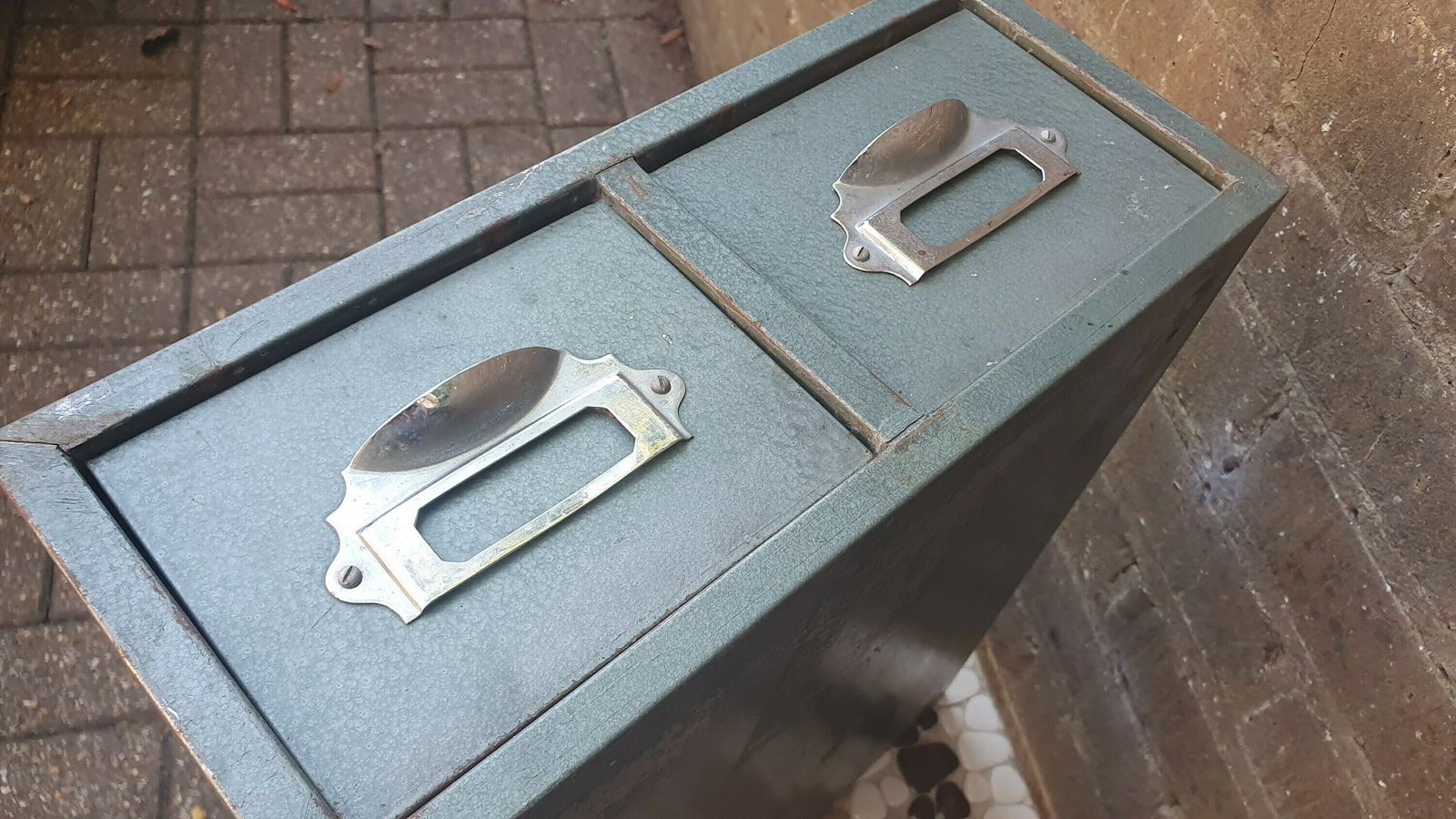 Super Metal And Chrome Index Drawers Useful For Artisan And Storage. photo 65.0
